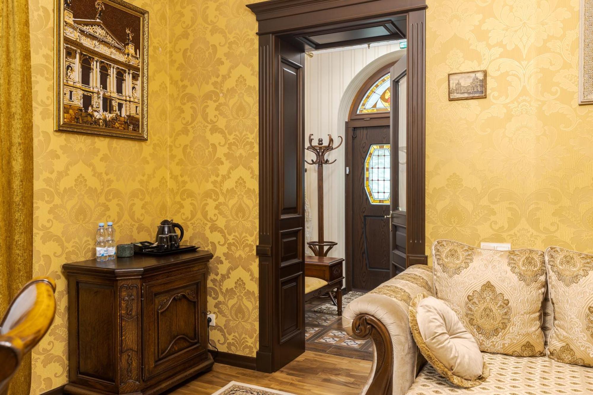 Luxury Boutique Andreevskiy Λβιβ Εξωτερικό φωτογραφία