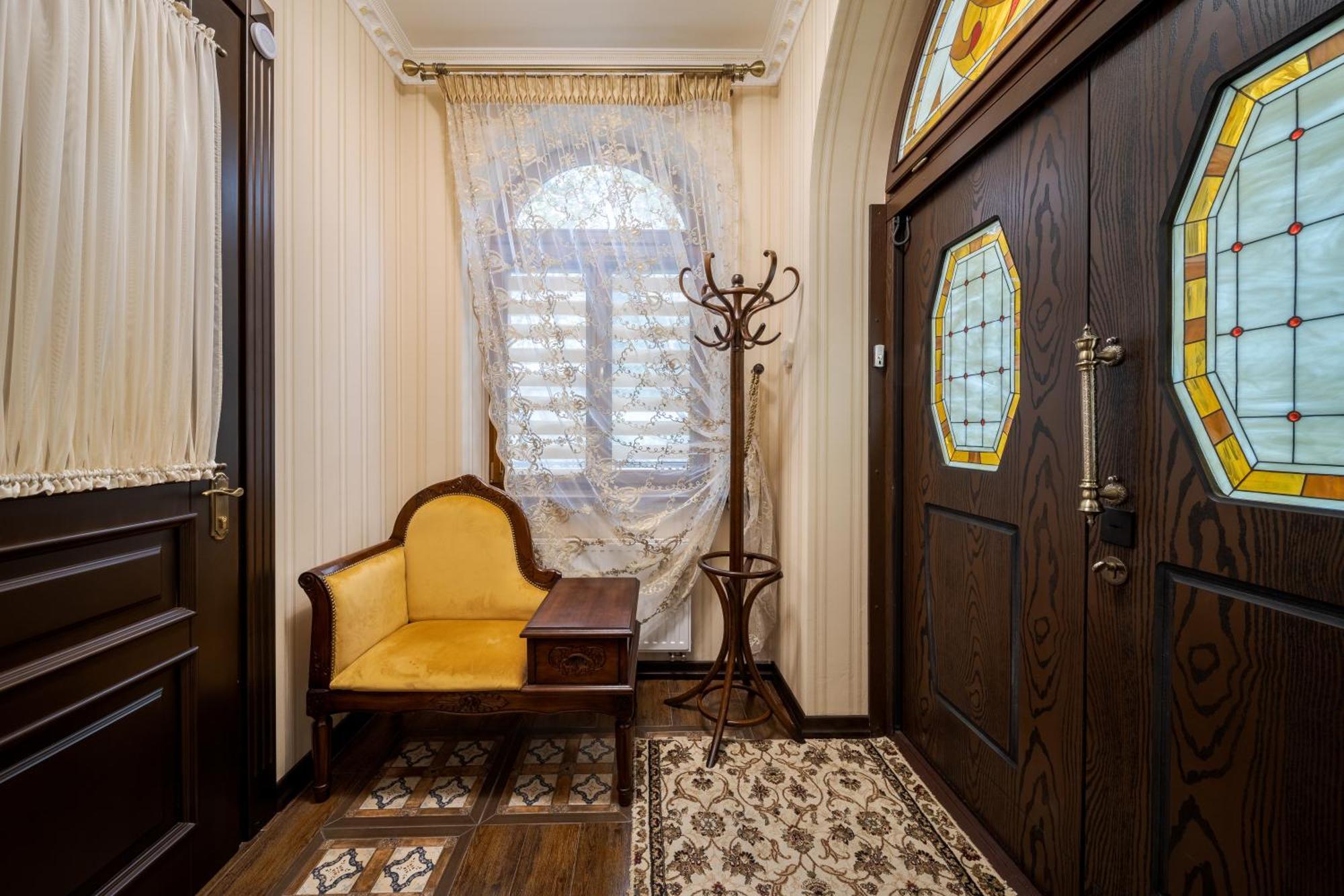 Luxury Boutique Andreevskiy Λβιβ Εξωτερικό φωτογραφία
