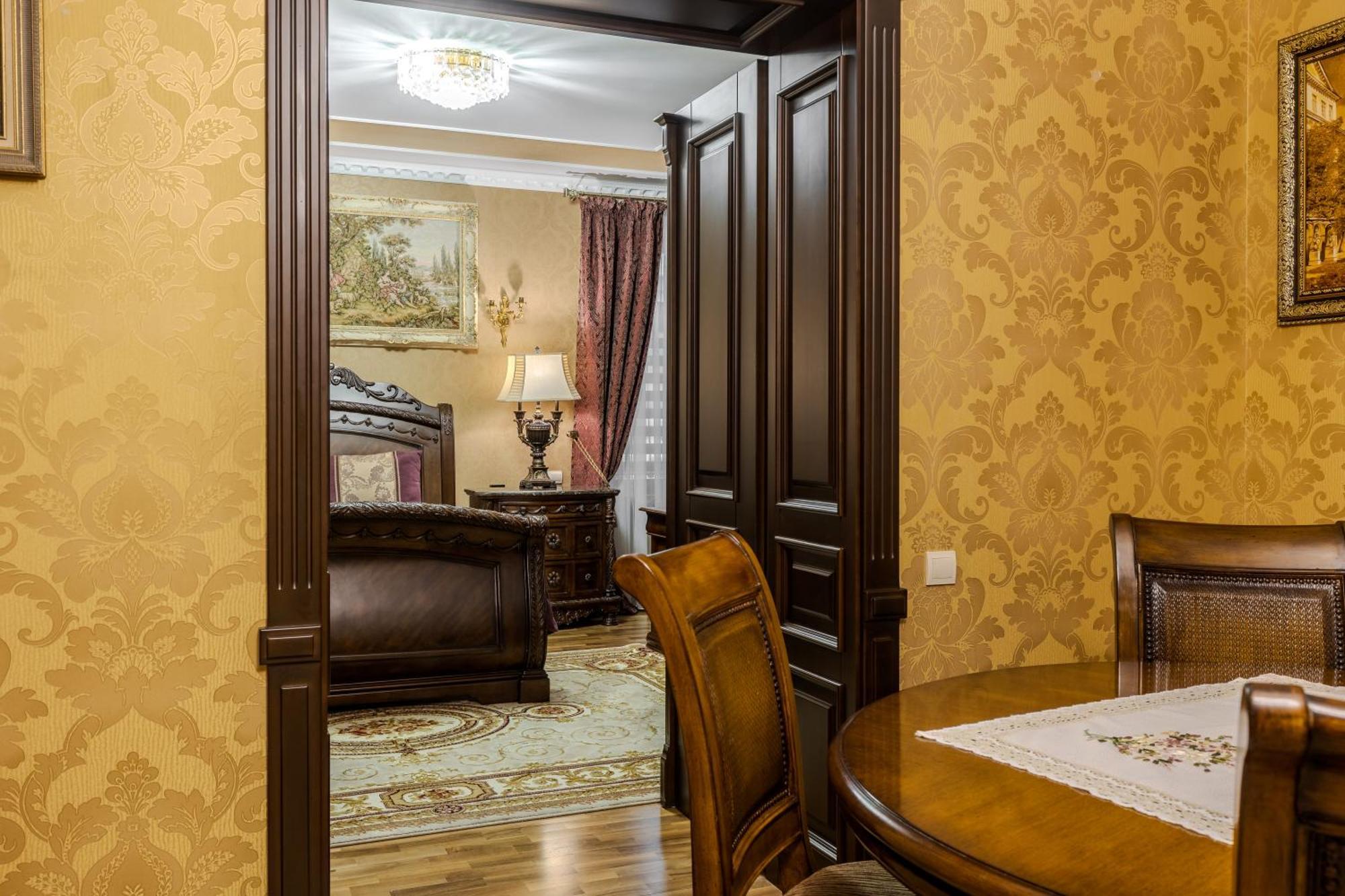 Luxury Boutique Andreevskiy Λβιβ Εξωτερικό φωτογραφία